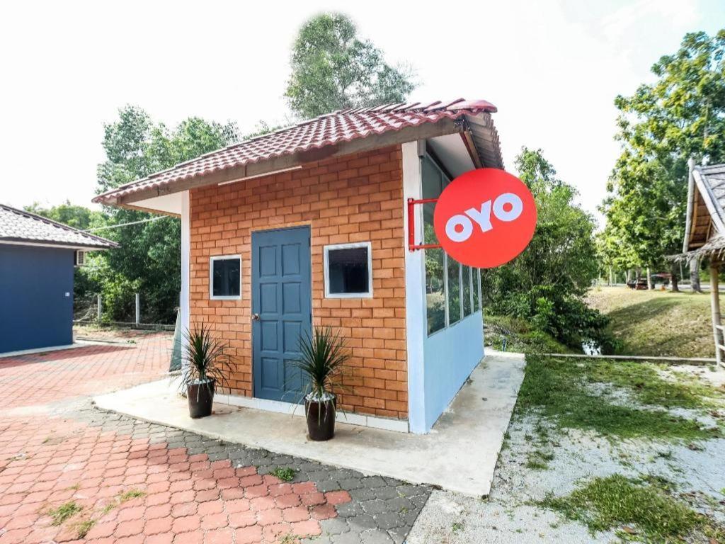 Oyo-89607阿罗哈小屋 Kampung Raja 外观 照片
